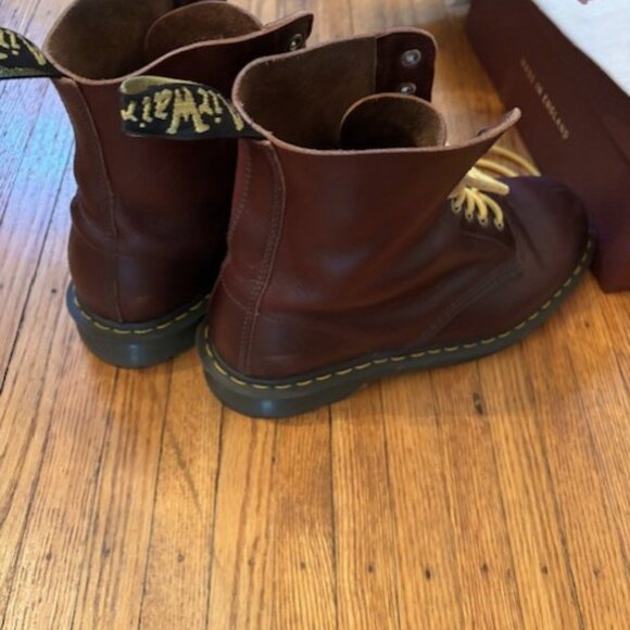 Dr. Martens English made Red size 10US - Picture 5 of 7